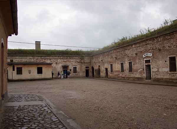 Terezin Nazi Kampı